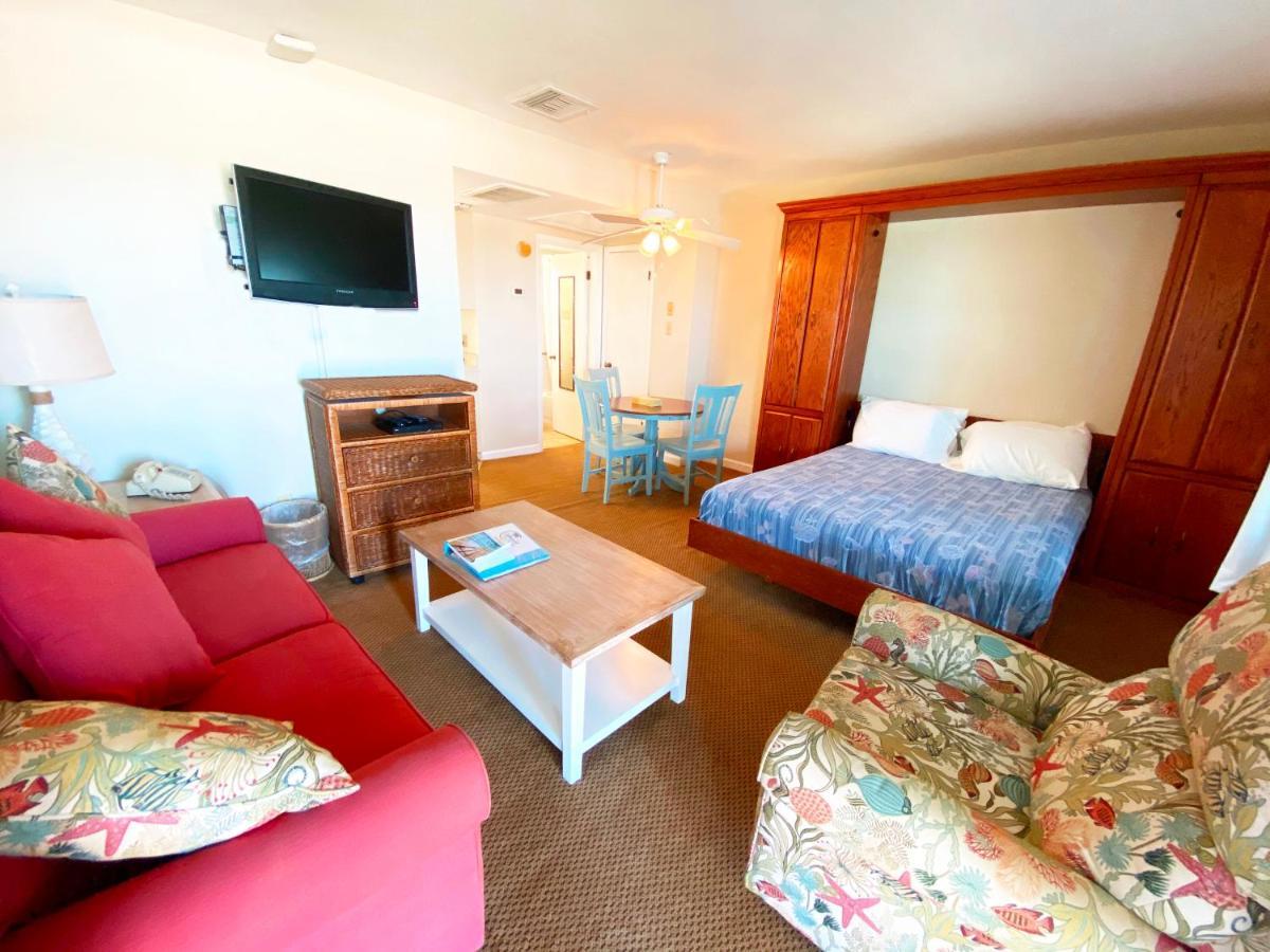 Aparthotel Camelot By The Sea à Tierra Verde Extérieur photo
