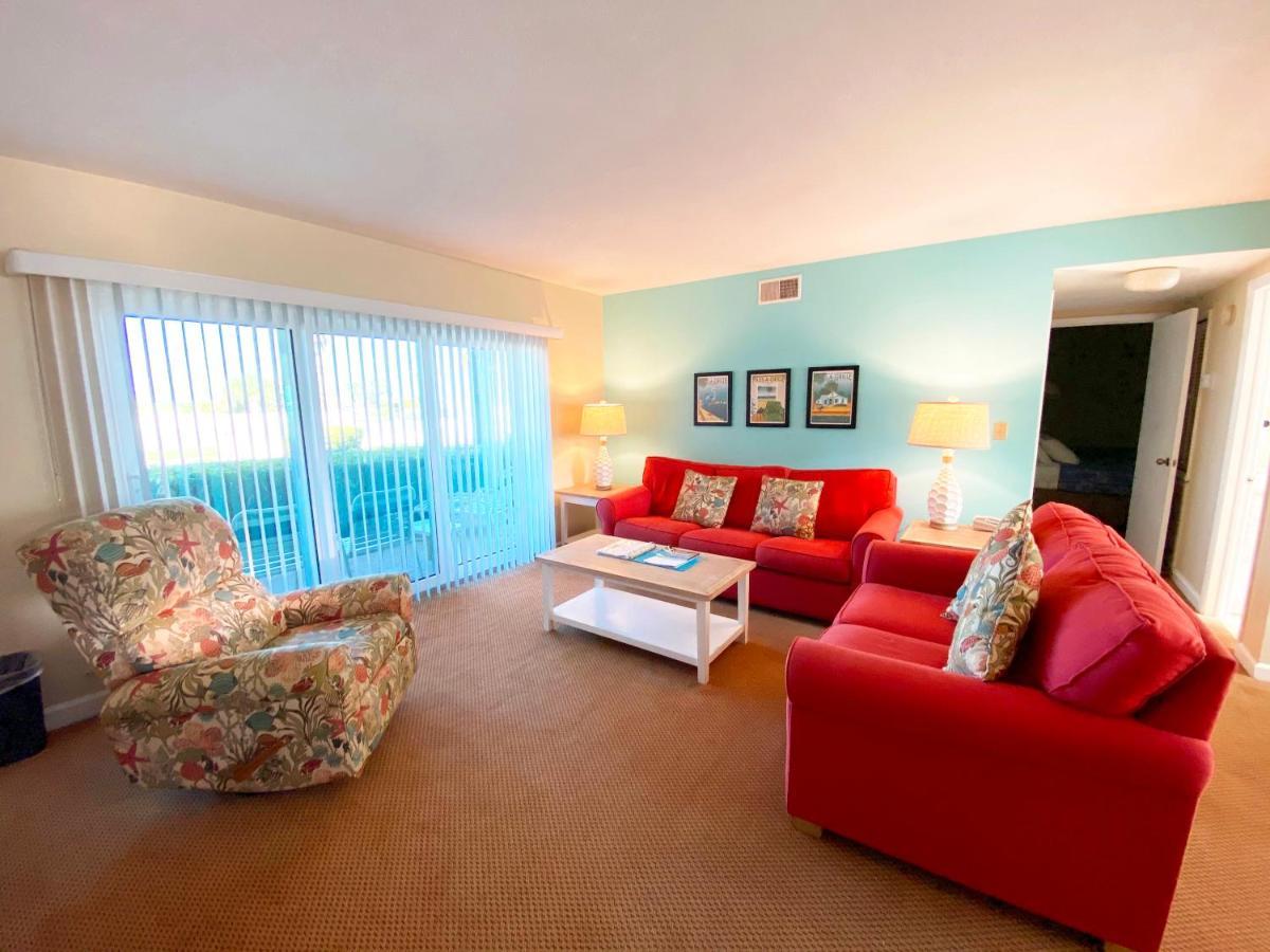 Aparthotel Camelot By The Sea à Tierra Verde Extérieur photo