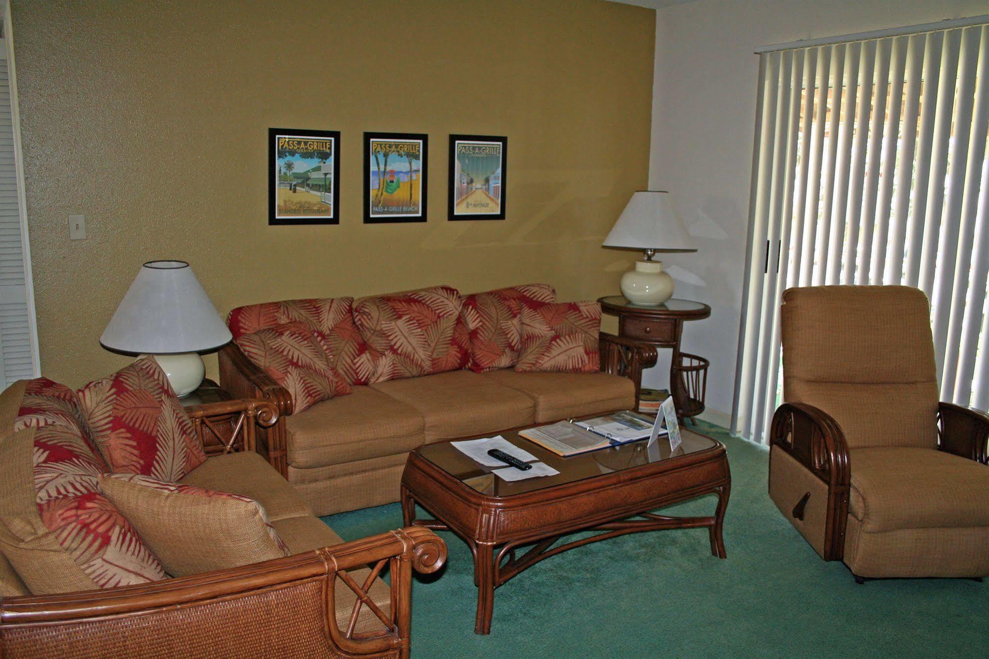 Aparthotel Camelot By The Sea à Tierra Verde Extérieur photo
